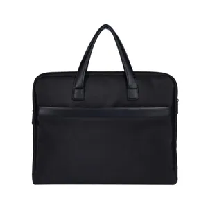 Borsa per laptop professionale e ventiquattrore nera con manici resistenti per l'ufficio.