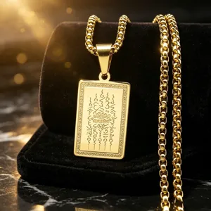 Roestvrij staal gouden amulet hanger ketting met heilige yantra schrift en mooie doos display