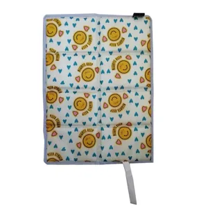 Tragbare klappbare Outdoor Camping Schaumstoff Sitzkissen wasserdichte Matte mit Smiley