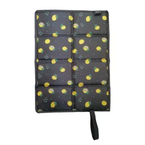 Tragbare klappbare Schaumstoff-Sitzmatte fuer Outdoor-Camping, Bus und Picknick feucht.
