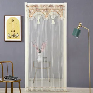 Elegante cortina de puerta de encaje con volantes florales, separador de malla.