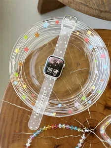 Transparentes mattiertes Silikon-Uhrenarmband Detail mit süßem Sternmuster für Uhr.