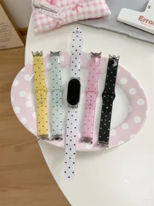 Cinturino per orologio in silicone con grazioso motivo a cuori, opzione colorata.