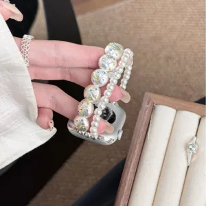 Bracelet de montre en perles à double rang avec gemmes colorées compatible Apple Watch élégant.