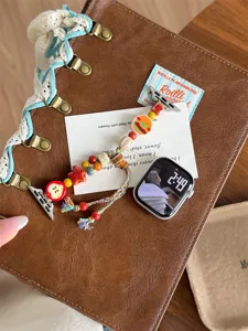Bracelet de montre en perles de céramique pour Apple Watch, design charmant, accessoire élégant.