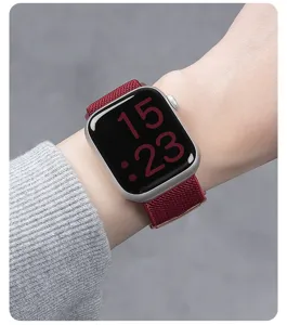 Detailweergave van rood geweven nylon vervangend horlogebandje voor slimme horloges goed.