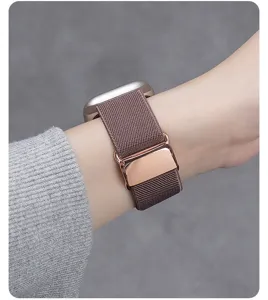 Verstelbare gevlochten nylon horlogeband compatible met smartwatches, comfortabele dagelijkse stijl.