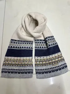 Fair Isle Nordic Strick Schal Winter warm Jacquard Muster Design Nahaufnahme Detail