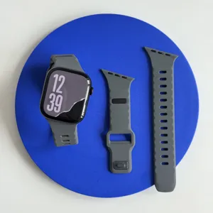 Siliconen horlogeband details, diagonaal streepontwerp met enkele pin, flexibele vervangende band.