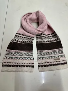 Nordischer Fair Isle Jacquard Strickschal für Damen, warmer kuscheliger Winterschal Halswärmer.