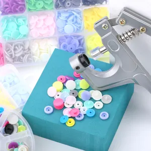 T5 plastic resin snap buttons set with hand press tool for children clothing accessories.