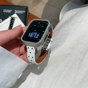 Witte polka dot lederen horlogeband met strass horlogekast compatibel met smartwatch.
