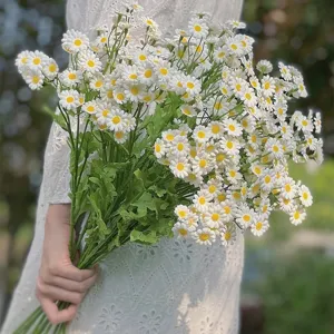 Faux Silk Daisy Artificial Flowers Camomile Bouquet Fresh Pastoral Plants For Home Living Room Wedding Vase Decoration