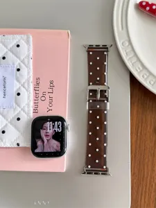 Cinturino per orologio in silicone TPU a pois marroni compatibile con Apple Watch.