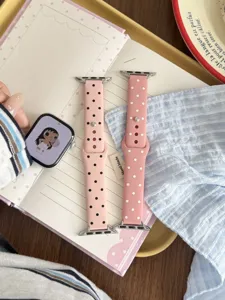 Correa de repuesto deportiva de silicona con lunares rosas compatible Apple Watch