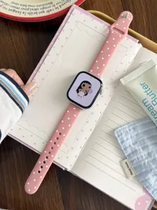 Correa de reloj de silicona con lunetos rosas compatible con reloj inteligente de apple detalle.