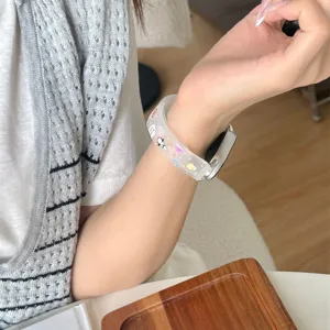 Bracelet de montre connecte en silicone transparent avec motifs de petits animaux mignons.