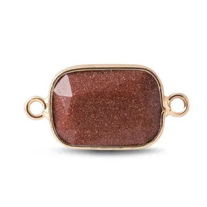 Vue détaillée du connecteur rectangulaire en pierre de soleil dorée avec deux boucles pour bijoux DIY.
