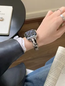 Cinturino per orologio sottile stampa mucca stella dettaglio compatibile Apple Watch.