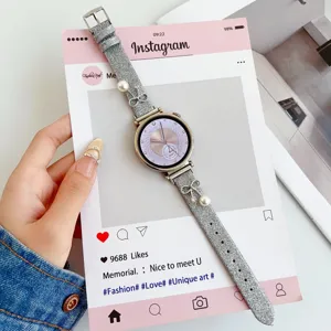 Correa de reloj brillante con detalles de lazos y perlas, accesorio de repuesto elegante.