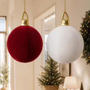 30cm Samt aufblasbare Weihnachtskugel zum Hängen für festliche Weihnachtsdeko zu Hause.