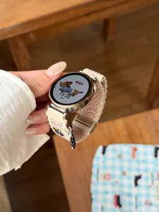 Bracelet de montre en nylon tressé de rechange compatible avec montres connectées.