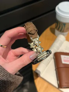 Bracelet de montre perle étoile en velours côtelé compatible Apple Watch accessoire.