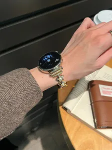 Bracelet de montre étoile perle en acier inoxydable compatible Apple Watch, élégant bracelet.