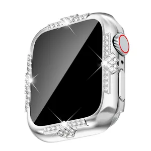 Silbernes Strass Apple Watch Case mit integriertem Schutzglas für Detailansicht.