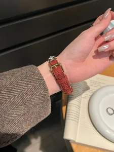 Bracelet de montre en velours côtelé perle étoile compatible Apple Watch, bracelet élégant.