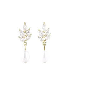 French minimalist leaf zirconia drop pearl earrings elegant light luxury fashion jewelry for women.