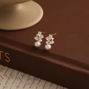 Elegante 14k vergulde parel zirkonia oorknopjes prachtig bloemdesign mode sieraden