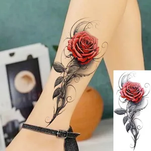 Autocollant de tatouage temporaire rose rouge avec design de vigne noire pour jambe.