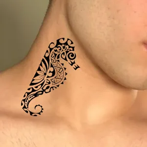 Adhesivo de Tatuaje Temporal Tribal Negro Caballito de Mar para Cuello y Mano Arte