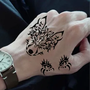 Pegatina de tatuaje temporal lobo negro diseño tribal arte corporal impermeable para la mano.