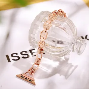 Roségoldenes Metall-Uhrenarmband kompatibel mit Apple Watch, schickes Ankerkettendesign.