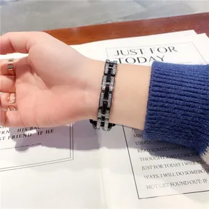 Schwarzes Metall-Uhrenarmband mit Strasssteinen, H-Link-Armbanddesign für Smartwatches.