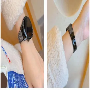 Cinturino in metallo e strass compatibile con smartwatch design elegante e raffinato