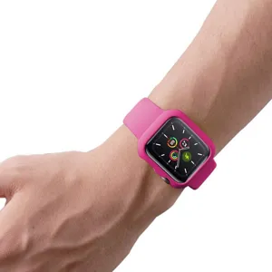 Rosa matte Schutzhülle und Armband Detailansicht für Smartwatch, robustes PC Hartschalen Design.