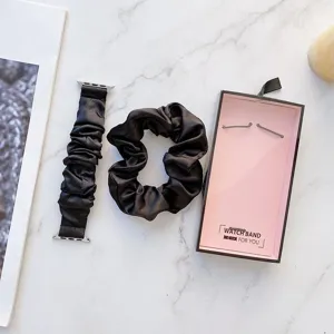 Schwarzes Seiden-Scrunchie-Uhrenarmband und Haargummi-Set kompatibel mit Apple Watch Accessoire.