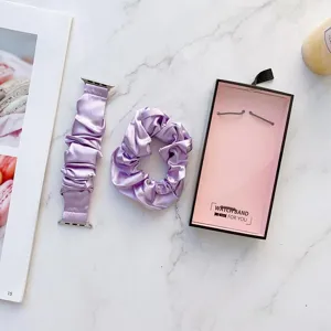 Lila Satin Apple Watch Armband mit Scrunchie Set, elegantes Ersatzarmband für Frauen iWatch.