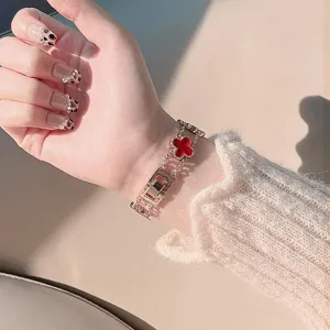 Μεταλλικό λουράκι smartwatch τριφύλλι για Huawei Watch GT2 Pro, κομψός σχεδιασμός ροζ χρυσού.