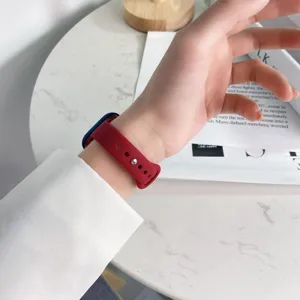 Cinturino di ricambio in silicone per smartwatch, comodo cinturino da polso con fibbia.
