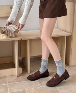 Chaussettes mi-hautes rétro à fleurs pour femmes, coton peigné style coréen mignon chic