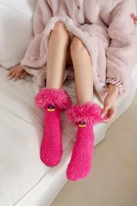 Chaussettes pelucheuses mignonnes en molleton de corail pour femmes, chaussettes de canard.