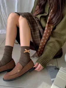 Calze a metà polpaccio a coste marroni da donna con fiocco carino, autunno inverno comode