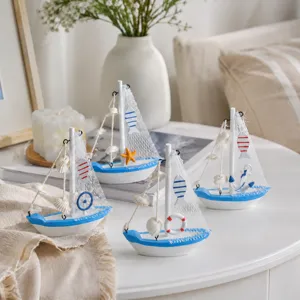 Mediterranes Miniatur Hölzernes Segelboot Modell Nautische Tischdekoration Handgemachte Ozean Handwerks Ornament Heim Desktop