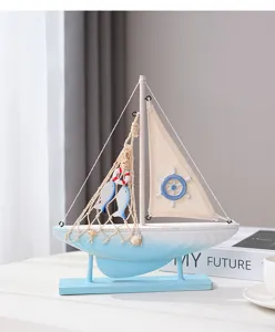 Mediterrane houten zeilboot model bureaudecoratie ambacht met net reddingsboei