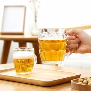 Clear glass beer mug with ergonomic handle large capacity textured drinking cup for home kitchen
