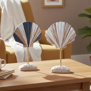Set di ornamenti da tavolo in legno con conchiglie, arredamento costiero rustico per ufficio.